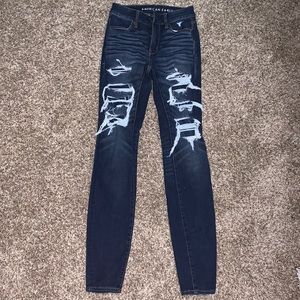 Super cute AE jeans!